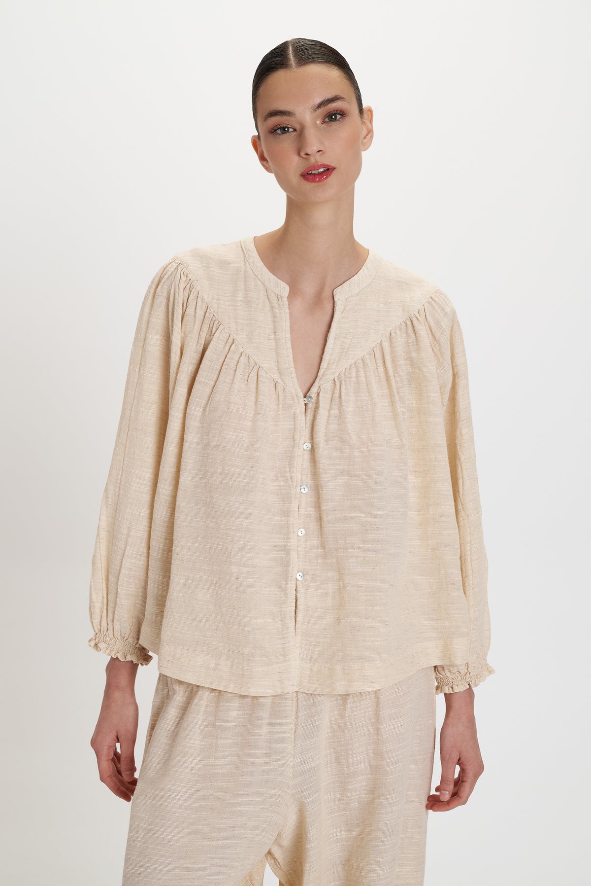 Linen Blouse Butter Butter front view