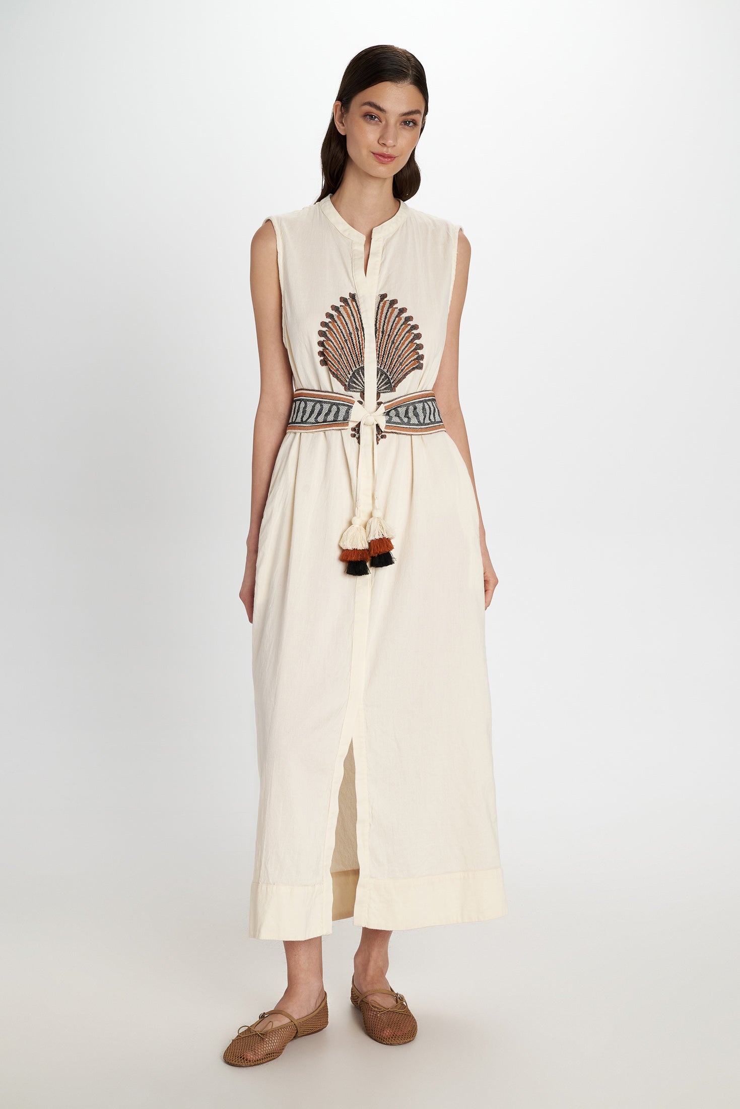 Embroidered Sleeveless Dress Natural view 4
