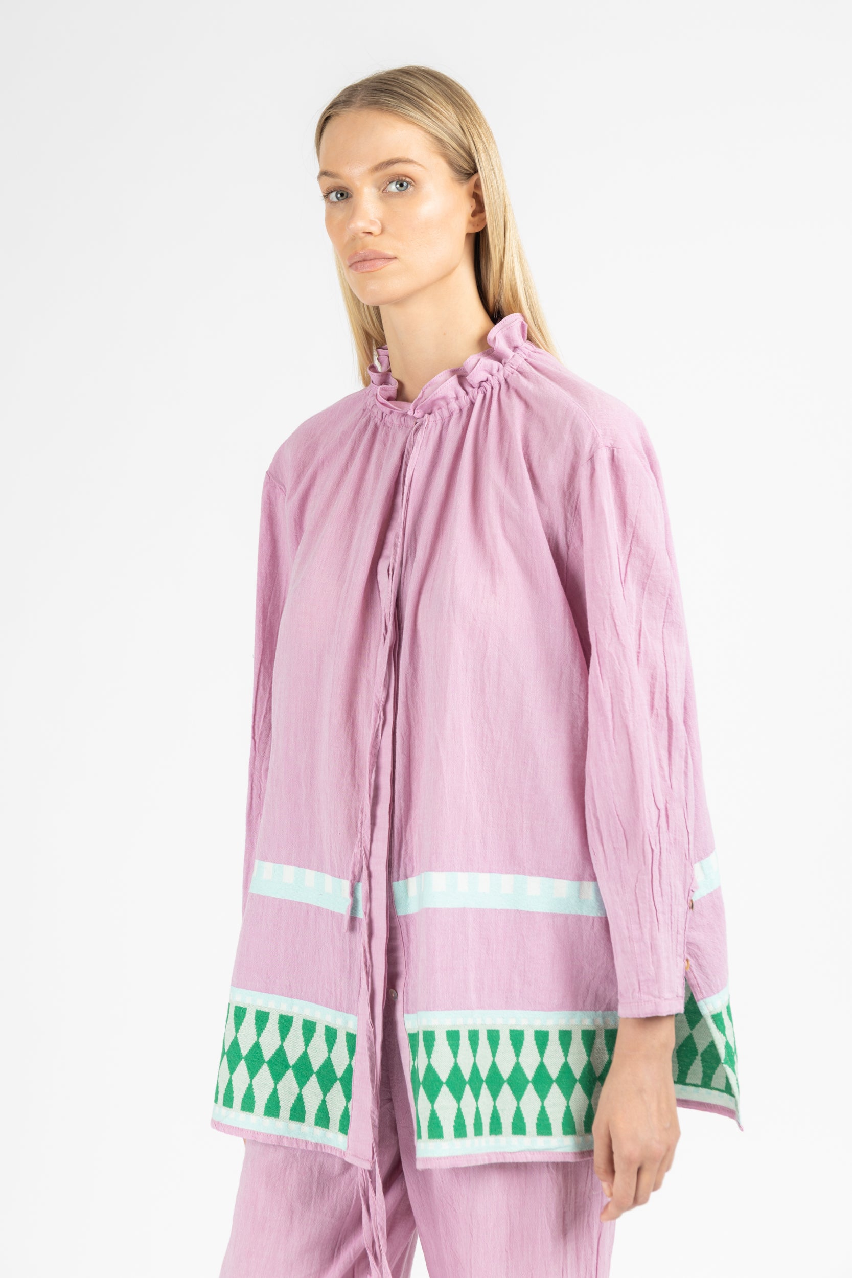 BLOUSE WITH BUTTONS