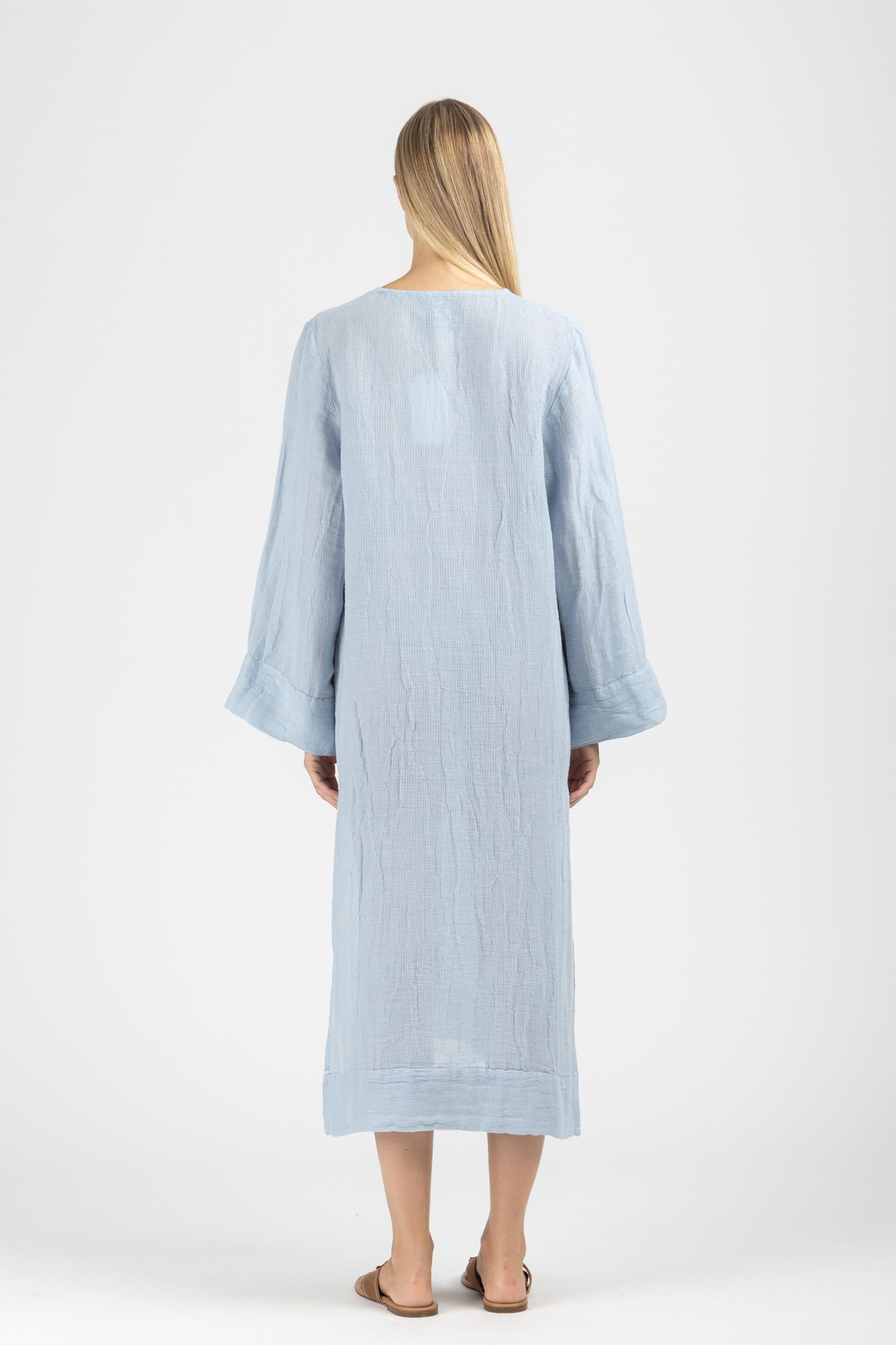 DRESS WITH SLEEVES