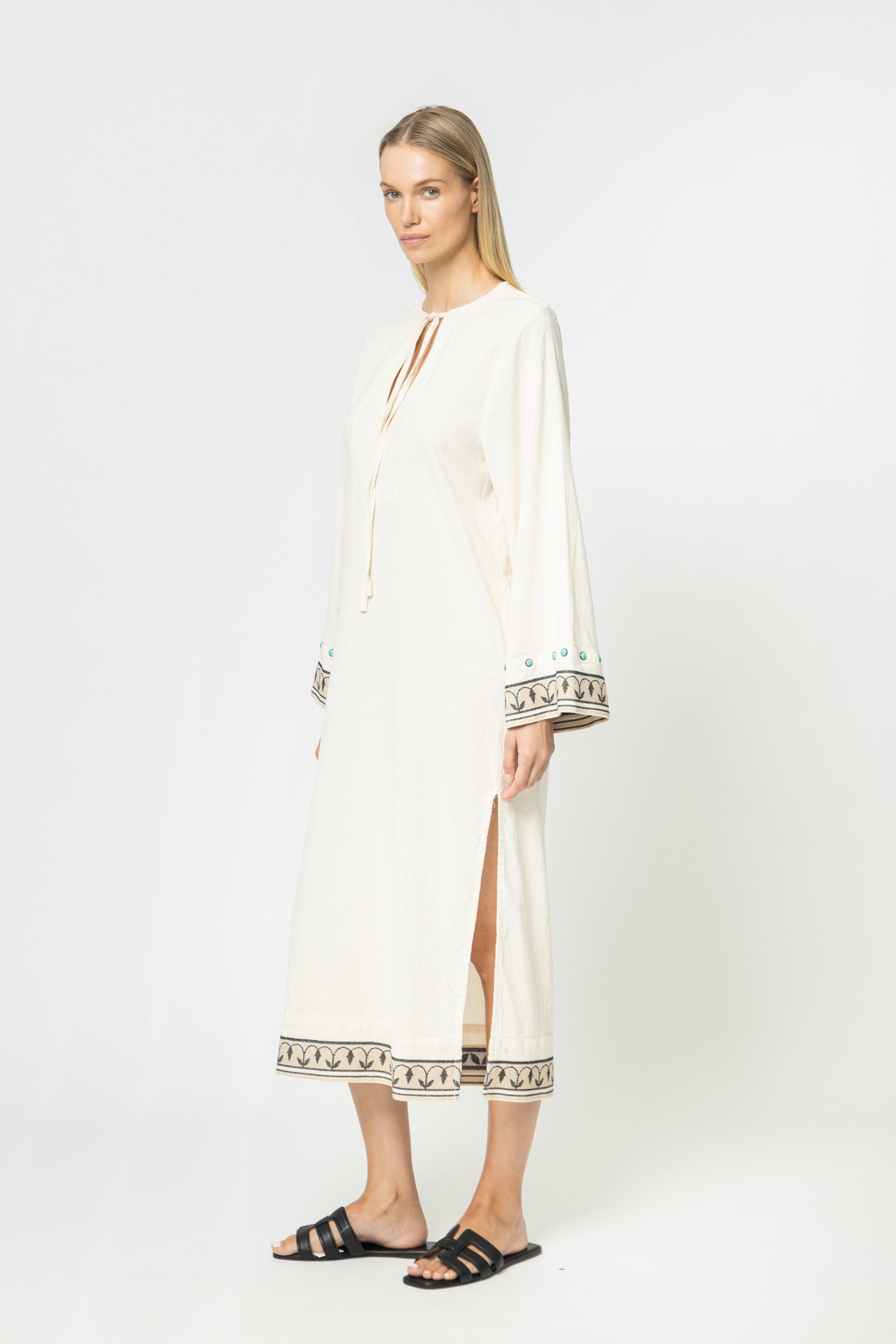 JACQUARD DRESS WITH SLEEVES