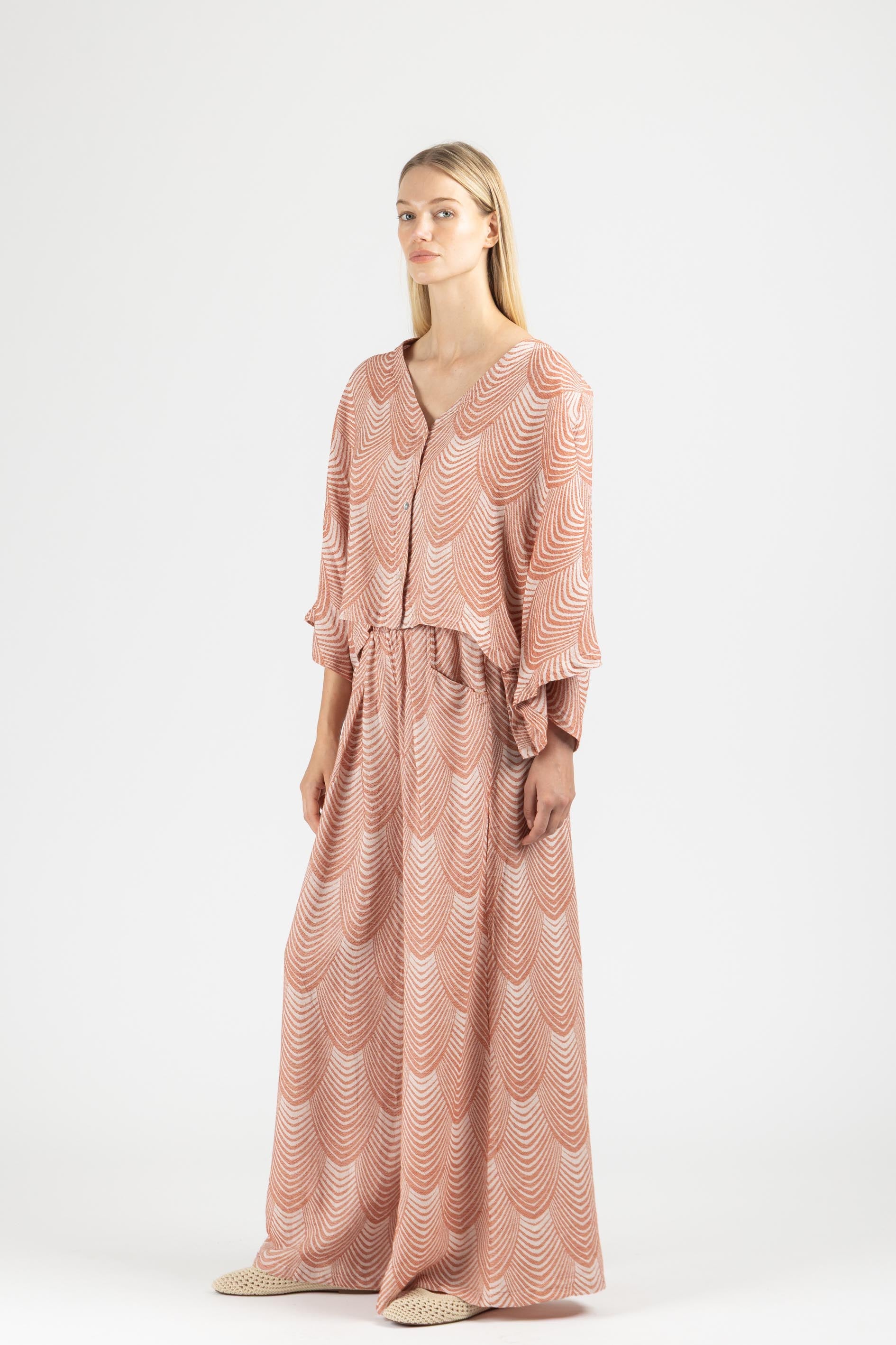 JACQUARD TOP WITH SLEEVES