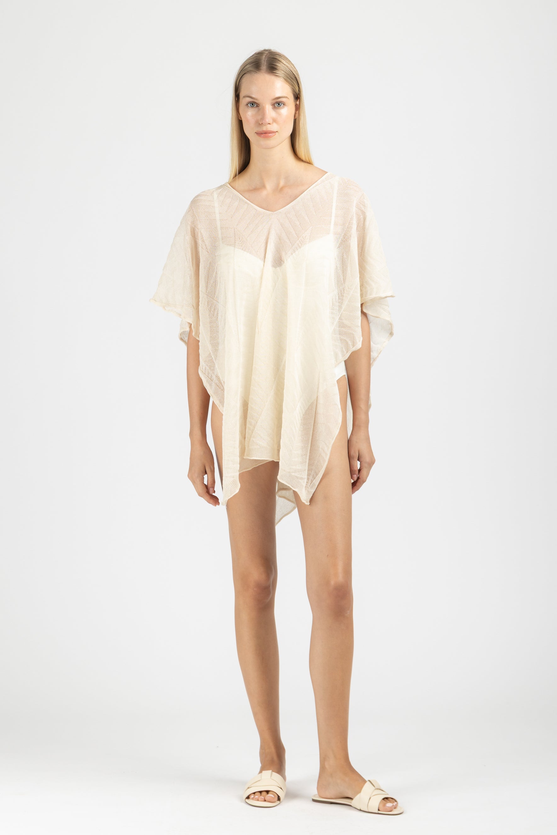 KNIT PONCHO