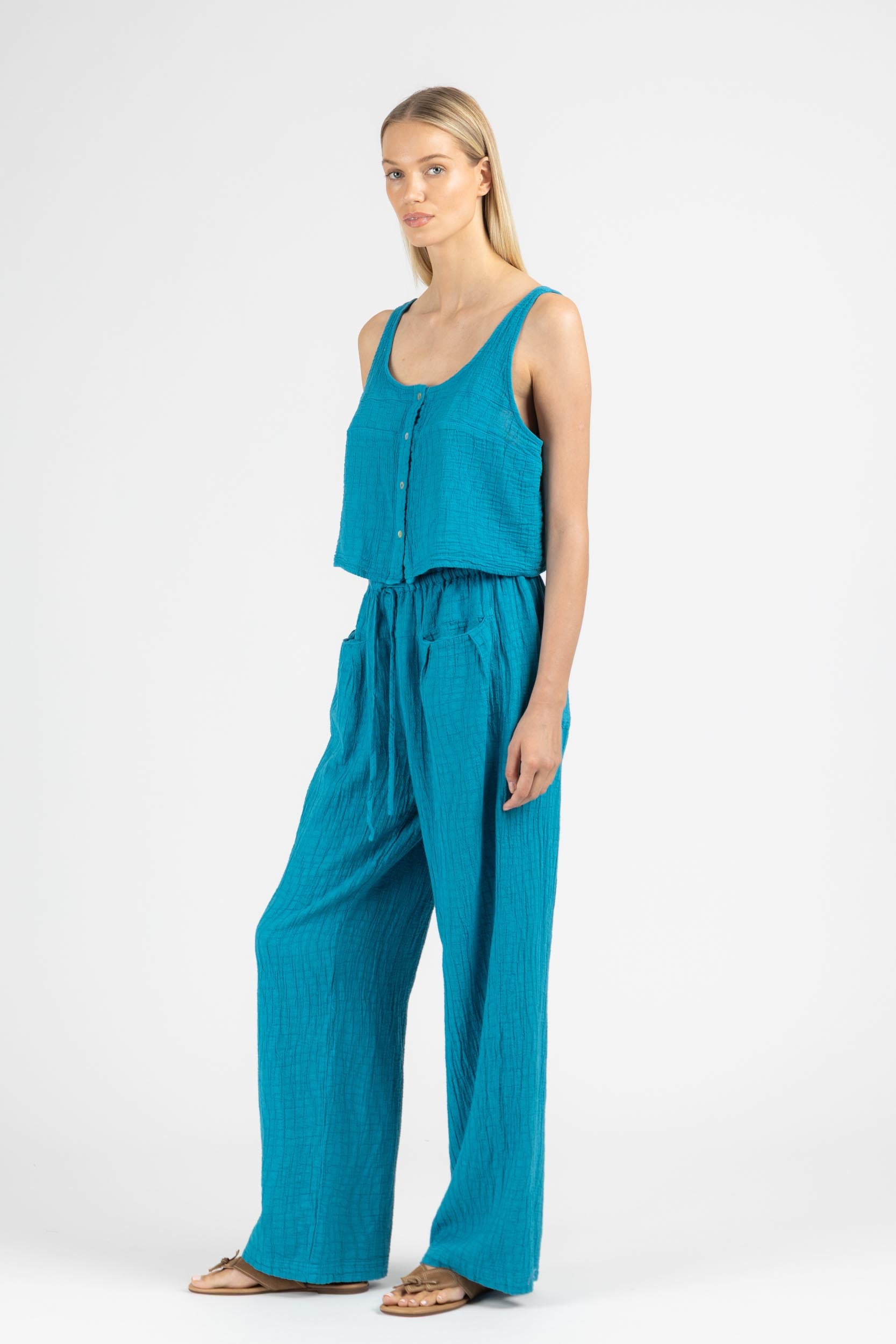 LOOSE PANTS