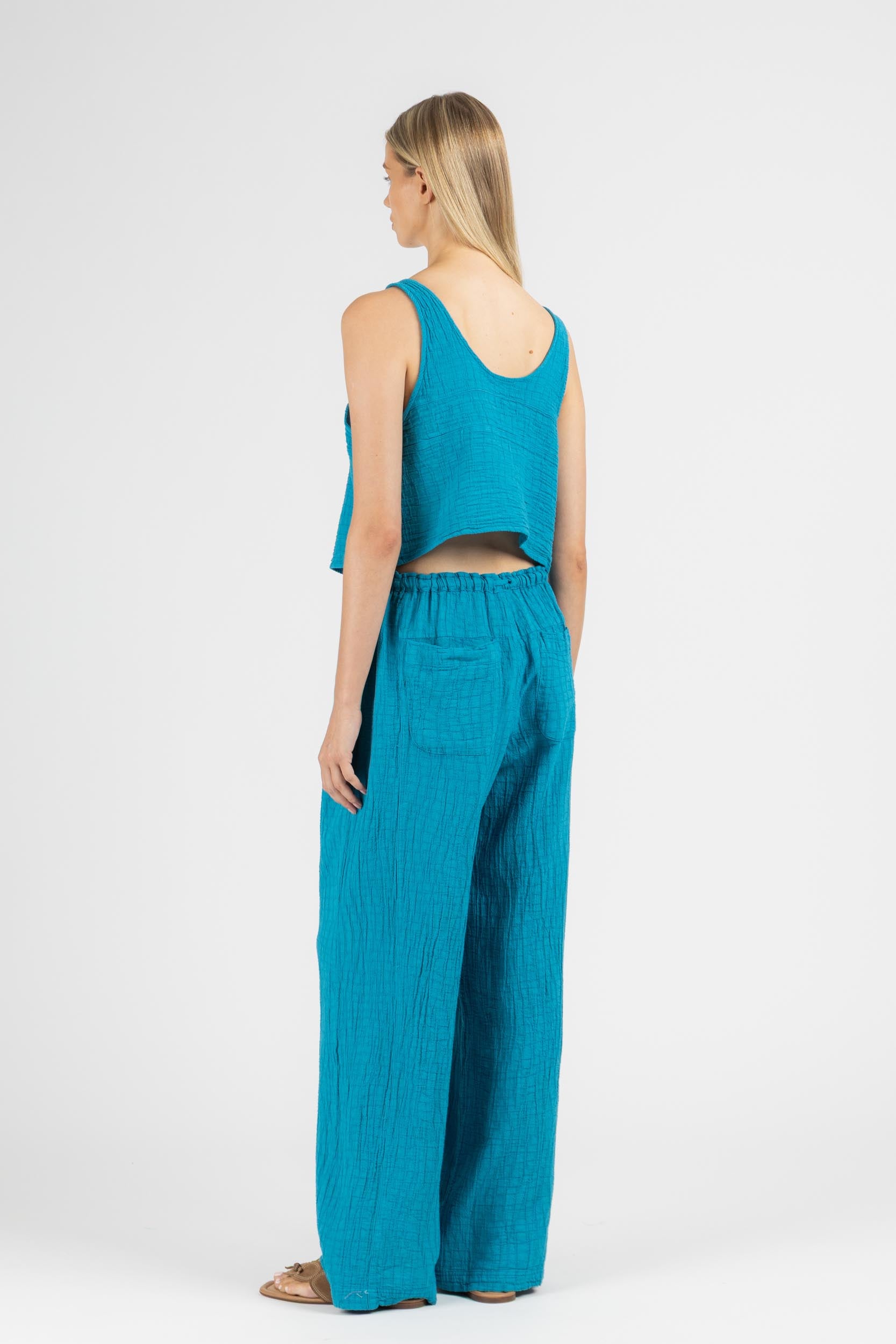 LOOSE PANTS
