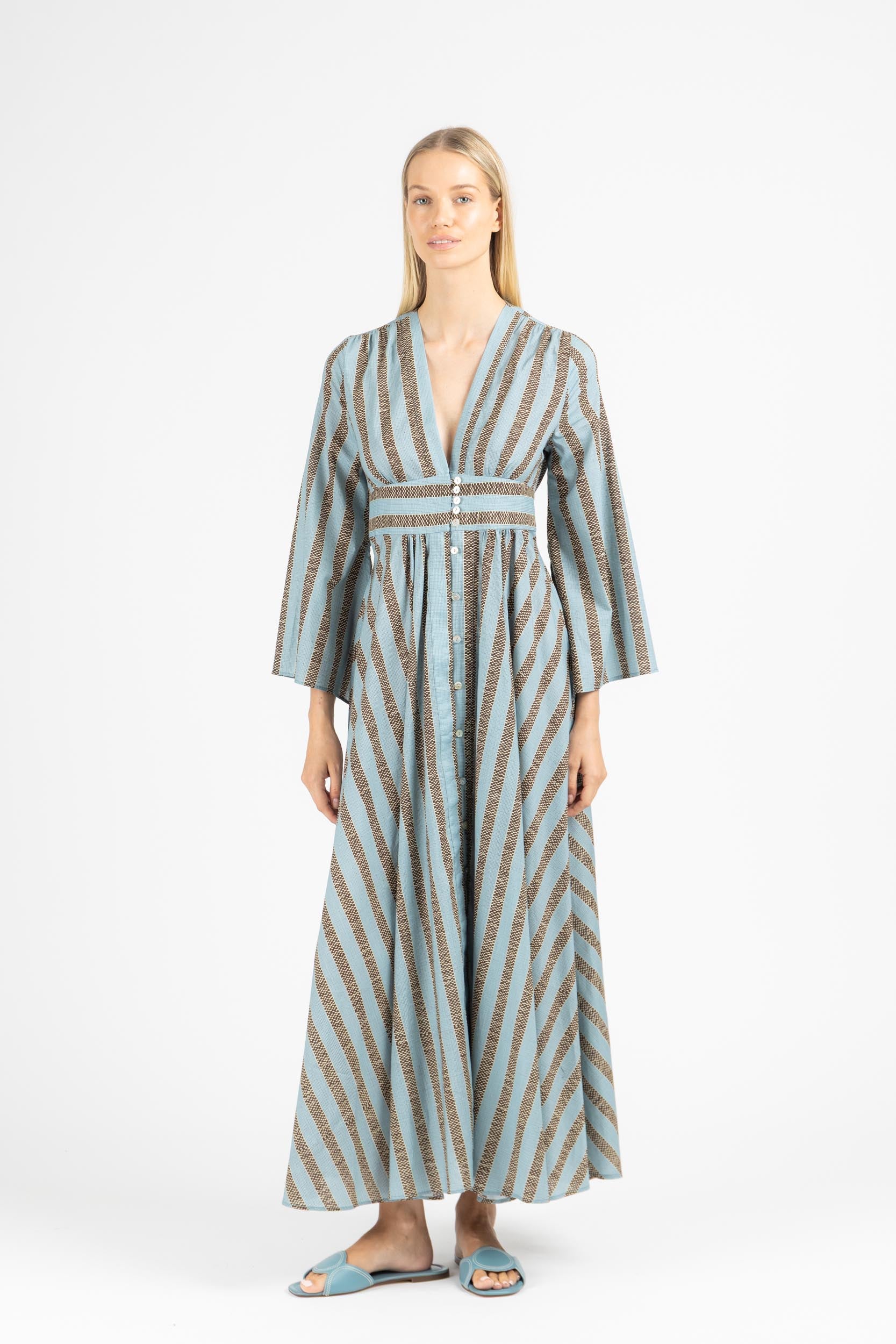 MAXI DRESS WITH BUTTONS