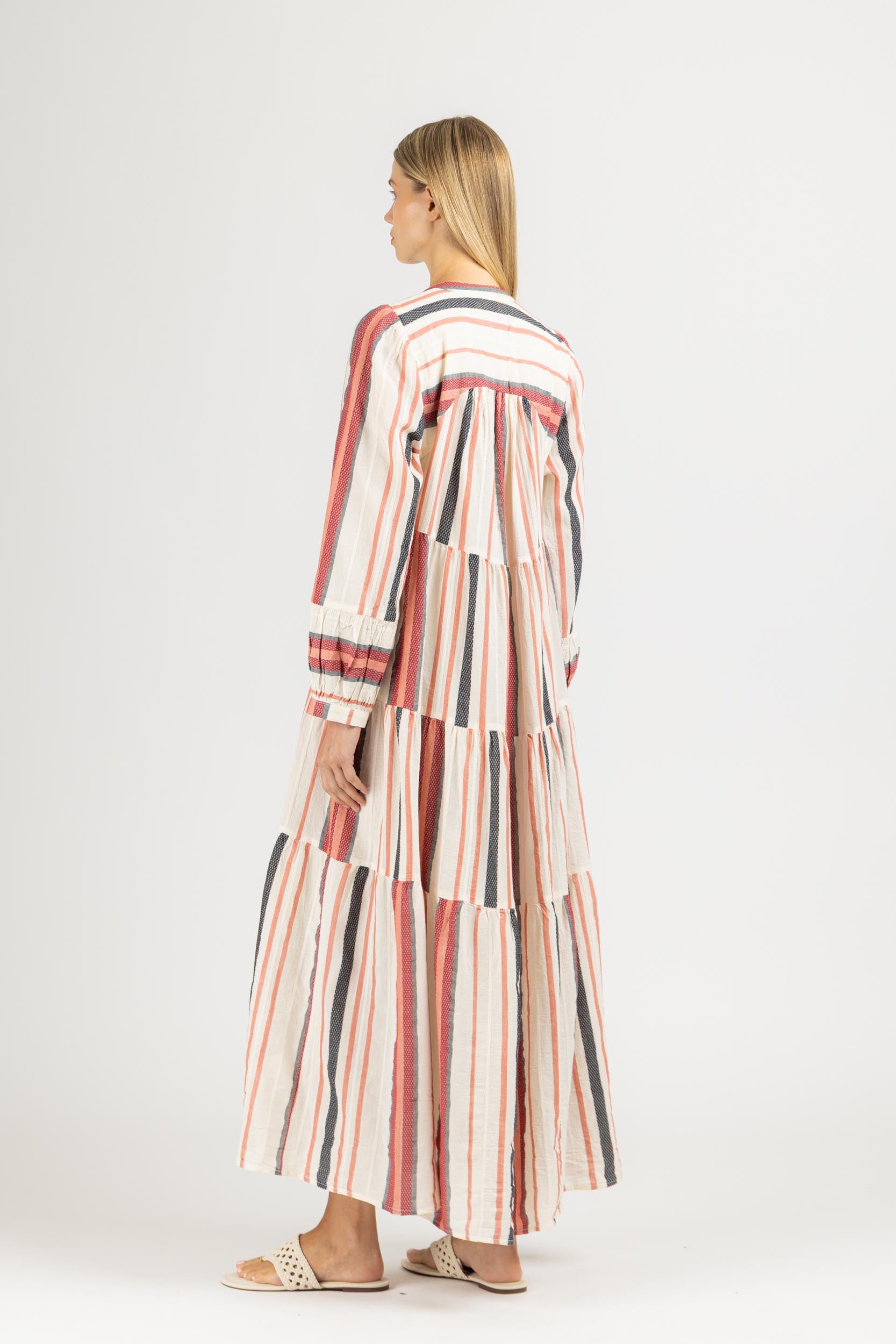 MAXI DRESS WITH BUTTONS