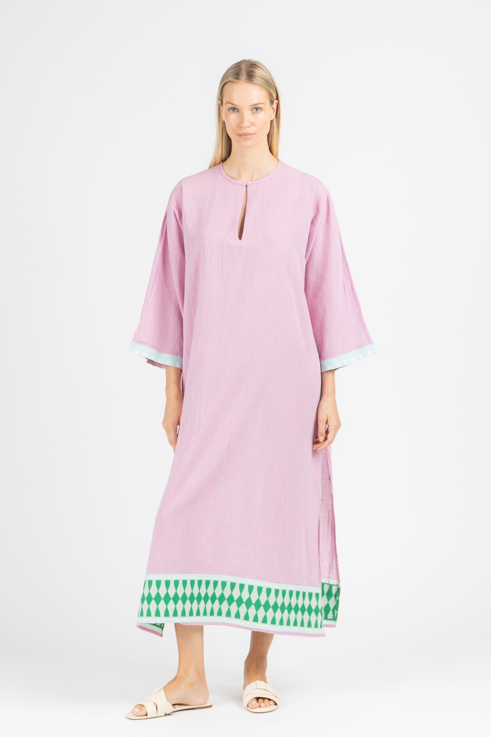 MAXI DRESS WITH SLEEVES
