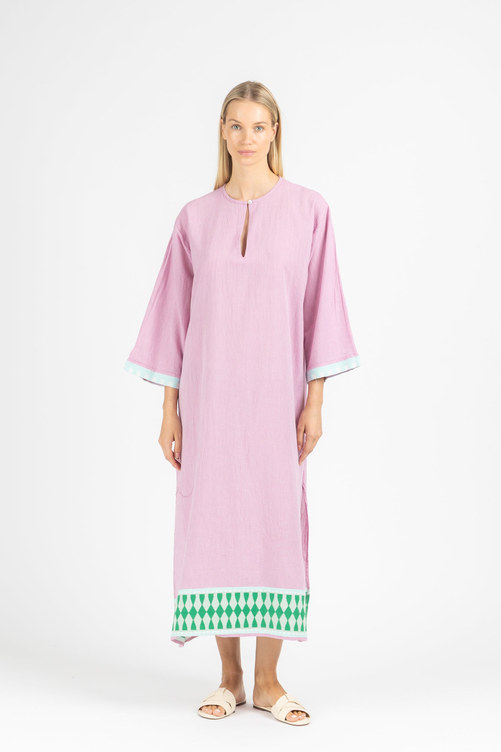 MAXI DRESS WITH SLEEVES