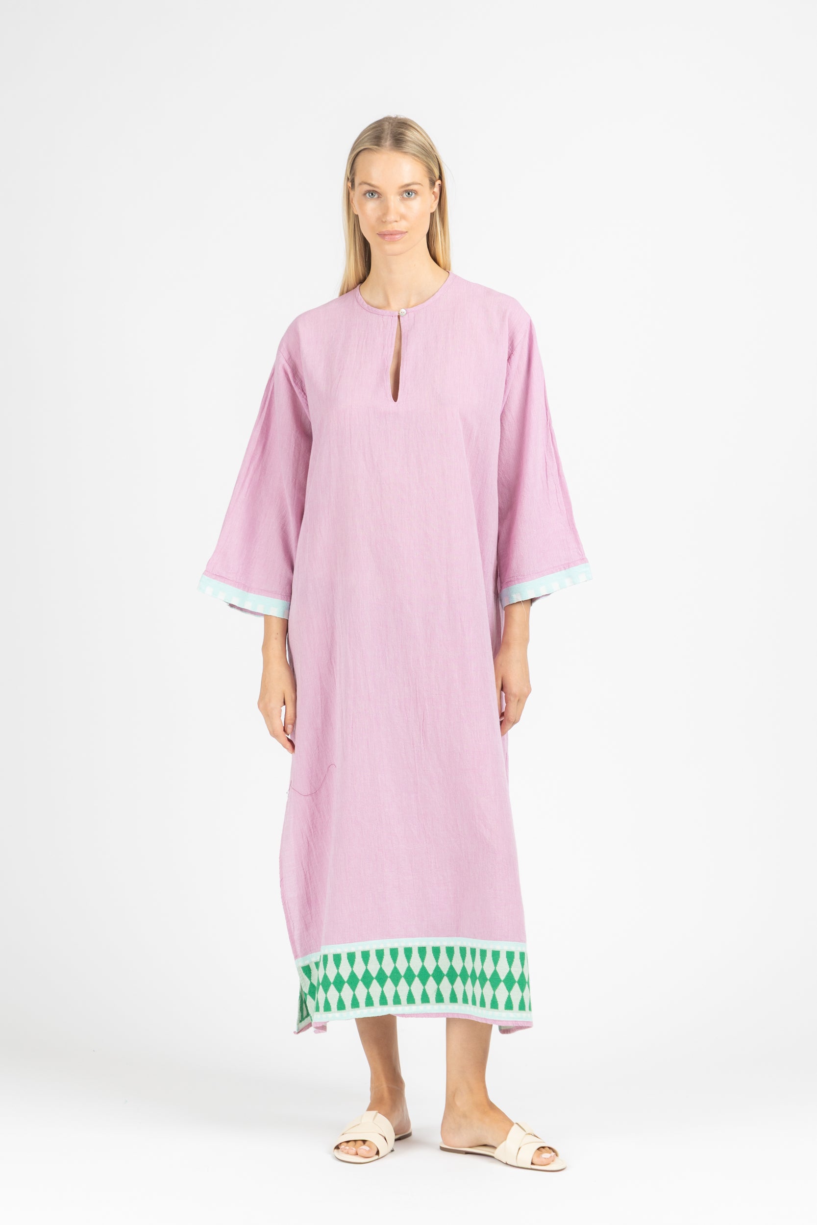 MAXI DRESS WITH SLEEVES