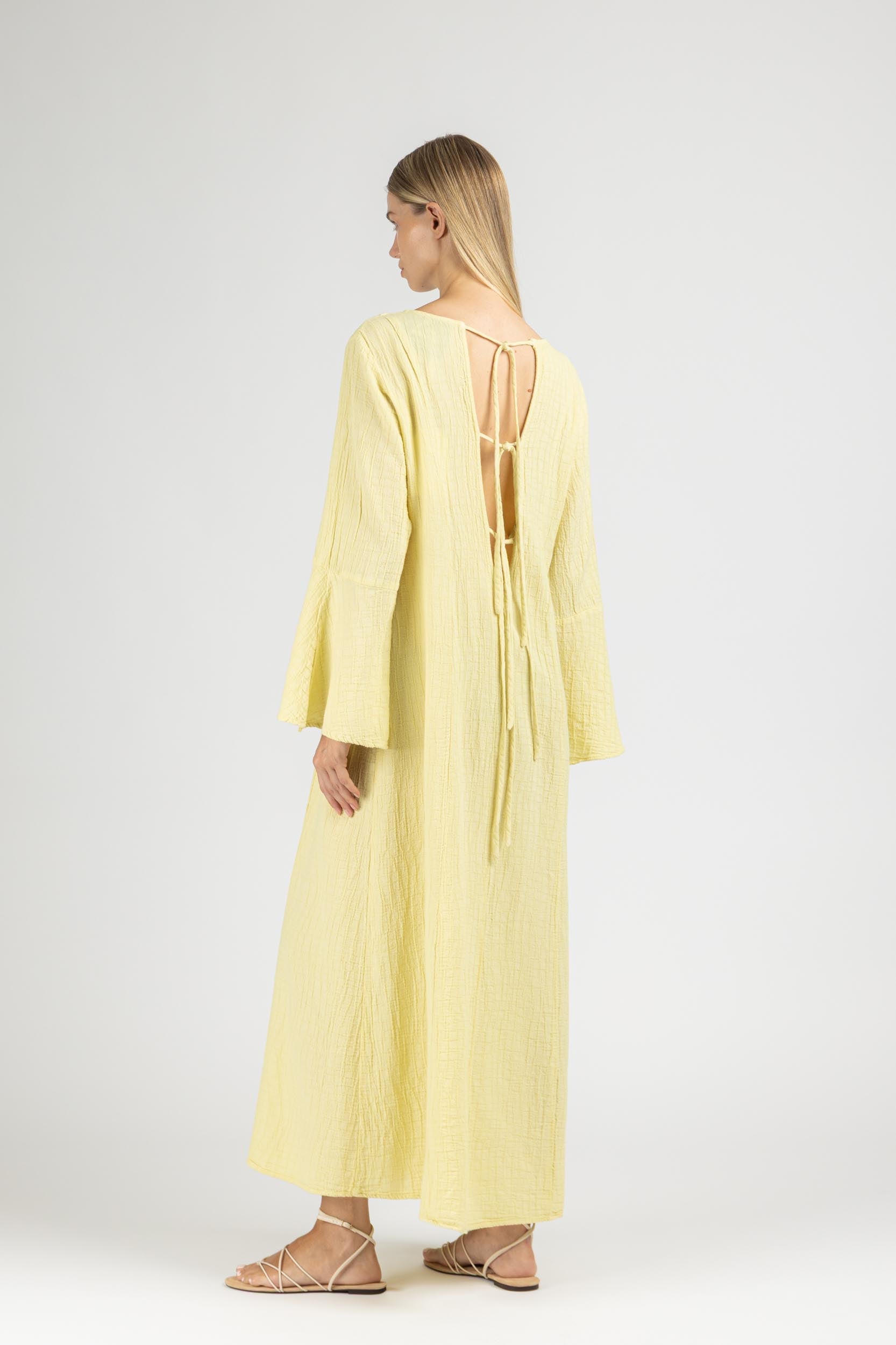MAXI DRESS WITH SLEEVES