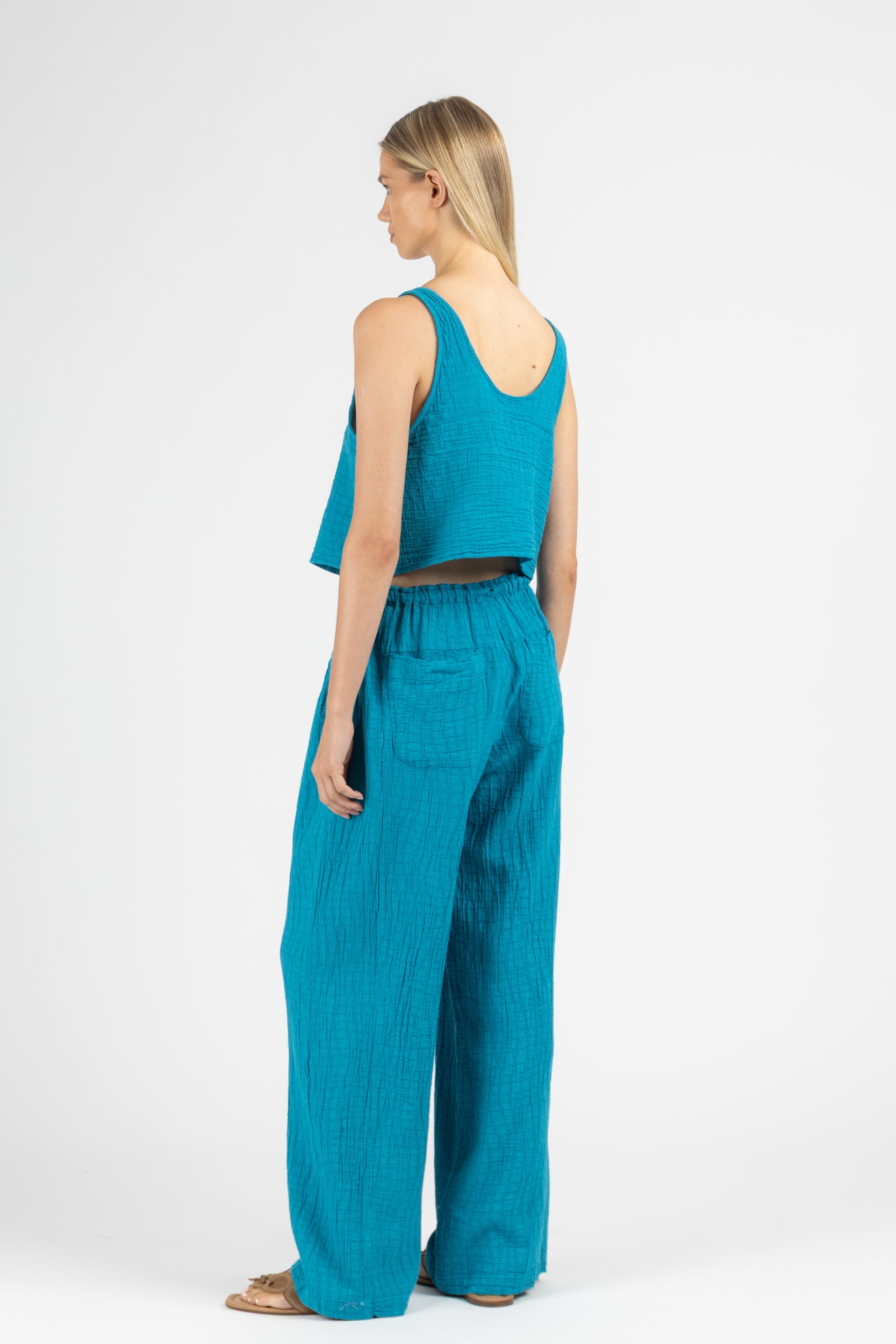 TOP WITH BUTTONS